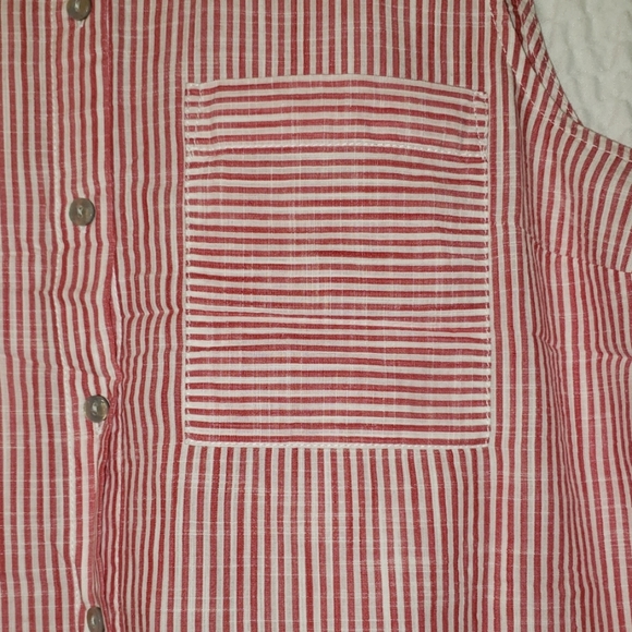 Stripes Red White Shirt/ Sleeveless Button - Picture 4 of 9